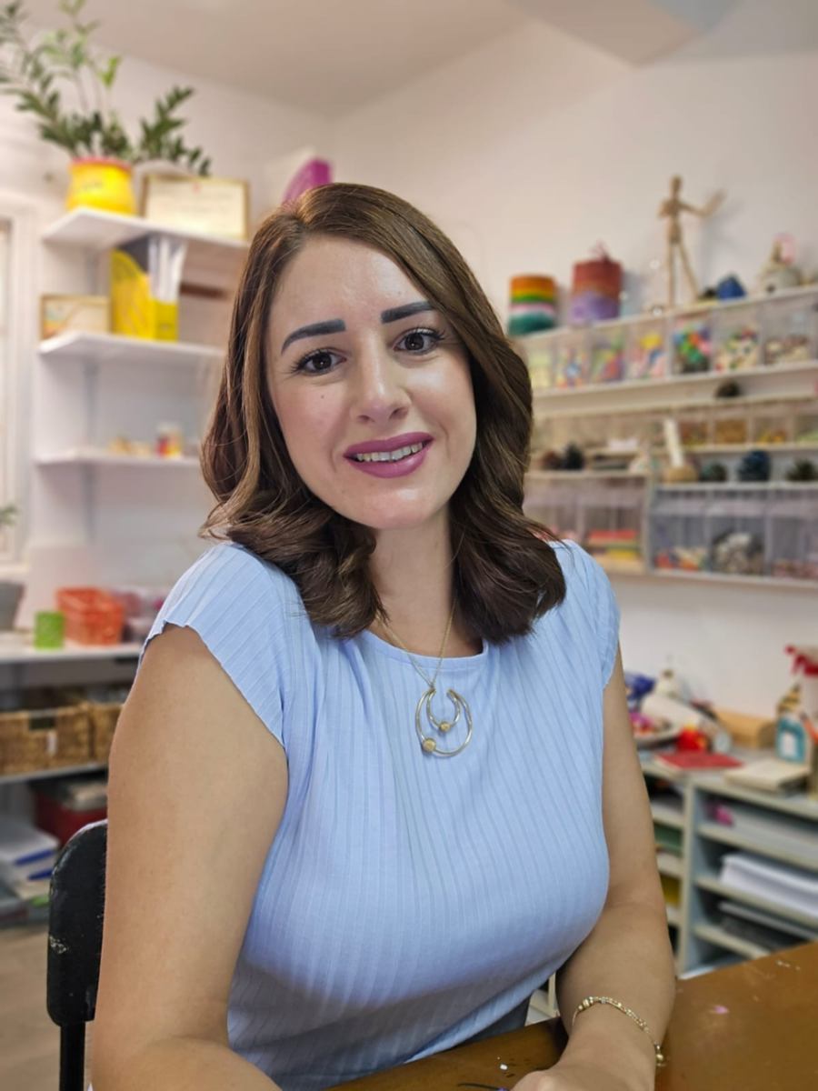 رشا خطيب - معالجة عاطفية بالفنون